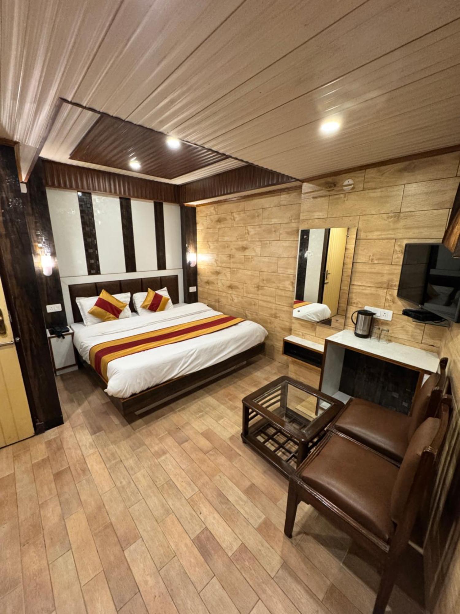 Victory Hotel And Restaurant By Gs Hospitality Shimla Exterior foto
